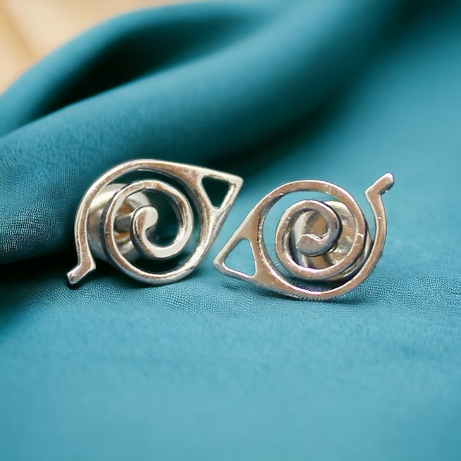 hidden leaf earrings